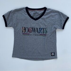 Universal Studies Women's Harry Potter Hogwarts Alumni Ringer Tee Size Medium
